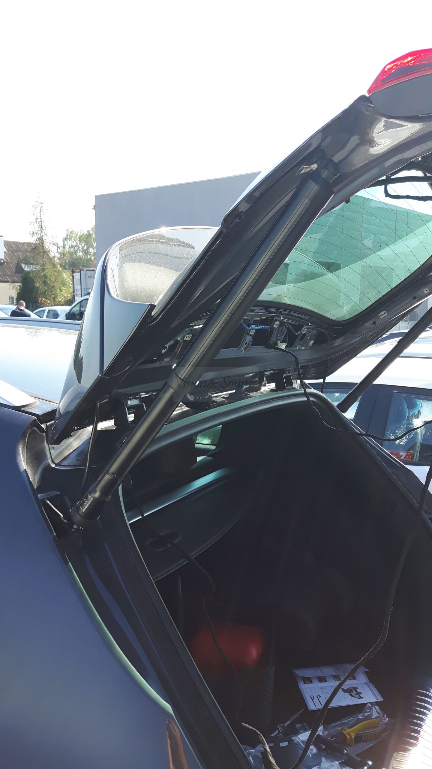 Otwieranie Klapy Bagażnika Lexus Rx